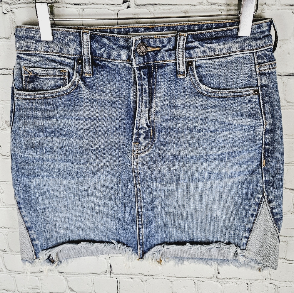 HIDDEN | Aritzia frayed/raw hem patchwork denim search jean skirt